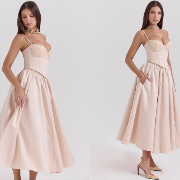 House of cb ‘Perfect’ Peach Satin Corset and Skirt NWOT - Picture 8 of 10